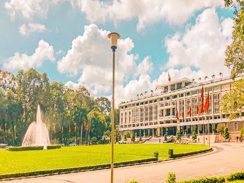 Dinh Độc Lập Vé máy bay từ Cao Hùng đi TPHCM
