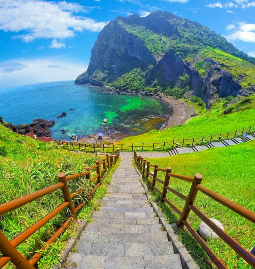 Vẻ đẹp hùng vỹ, hoang sơ ở Jeju vé máy bay từ Đà Nẵng đi Jeju