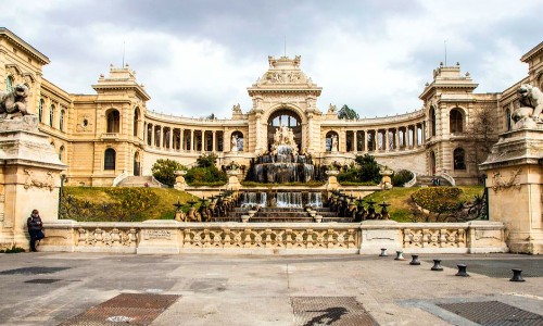 V&eacute; m&aacute;y bay gi&aacute; rẻ đi Marseille