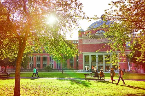 vé máy bay đi Birmingham