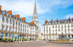 Đặt Vé Máy Bay Đi Nantes Giá Rẻ