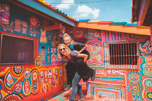 v&eacute; m&aacute;y bay đi Đ&agrave;i Trung