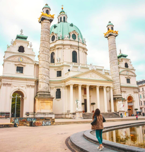 vé máy bay đi Vienna