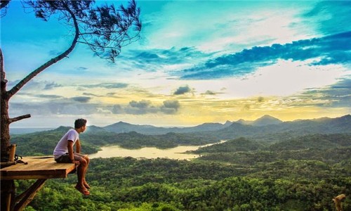 Vườn quốc gia Kalibiru ve máy bay ha noi di Yogyakart