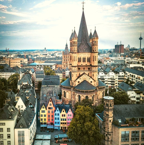 v&eacute; m&aacute;y bay từ H&agrave; Nội đi Cologne