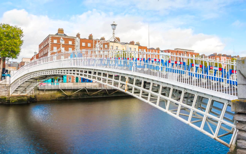 v&eacute; m&aacute;y bay từ H&agrave; Nội đi Dublin
