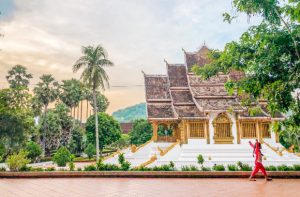 Đặt Vé Máy Bay Hồ Chí Minh đi Luang Prabang Giá Rẻ