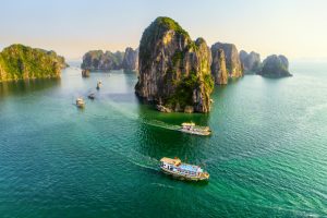 Săn vé máy bay từ TP. Hồ Chí Minh đi Vân Đồn cùng Vietnam Booking – Thủ tục nhanh, ưu đãi lớn!