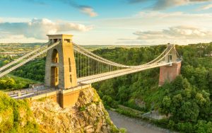 Đặt Vé Máy Bay Hồ Chí Minh đi Bristol Giá Rẻ