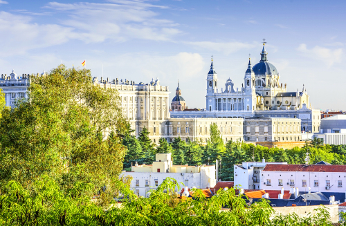 v&eacute; m&aacute;y bay từ Tp Hồ Ch&iacute; Minh đi Madrid