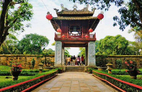 Văn Miếu Quốc Tử Giám - kiến trúc cổ kính là trường đại học đầu tiên của Việt Nam Văn Miếu Quốc Tử Giám