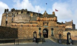 Vé máy bay Hồ Chí Minh đi Edinburgh
