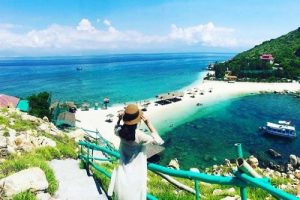 Vé máy bay từ Đà Nẵng đi Nha Trang tại Vietnam Booking – Tận hưởng kỳ nghỉ trong mơ tại vịnh biển đẹp nhất thế giới