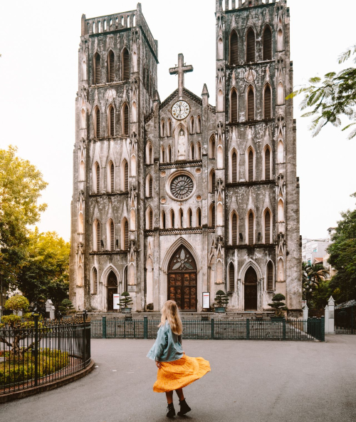 vé máy bay từ Fukuoka đi Hà Nội giá rẻ