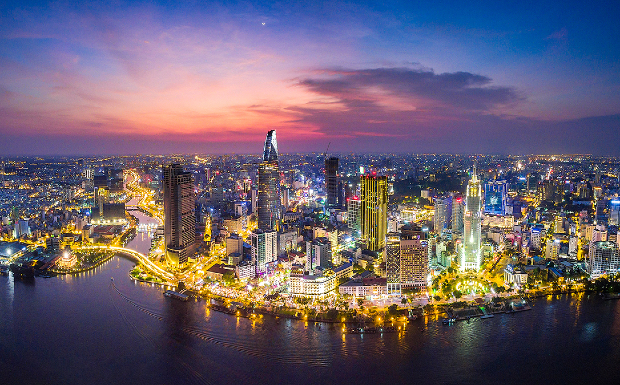 vé máy bay từ Huế đi Tp Hồ Chí Minh