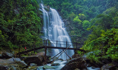 vé máy bay tuy hoà đi vinh