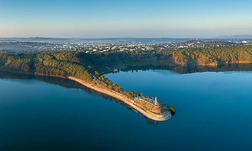 vé máy bay từ vinh đi pleiku