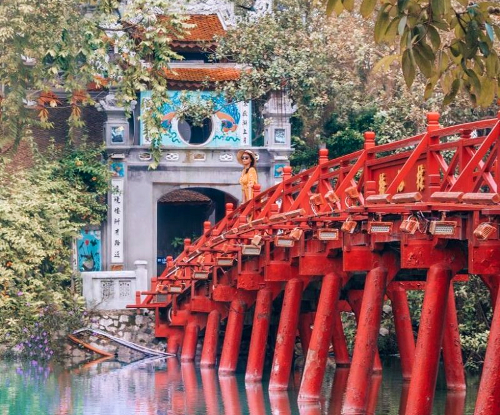 vé máy bay đi Hà Nội