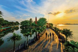 Vé máy bay từ Huế đi Hà Nội giá rẻ – Nhanh tay nhận ưu đãi hấp dẫn tại Vietnam Booking