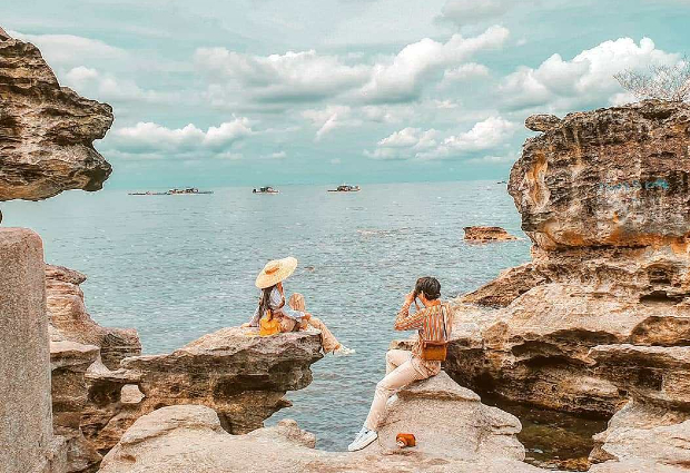 vé máy bay từ Huế đi Phú Quốc giá rẻ