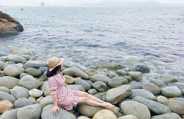 tour du lịch đảo Bình Hưng - Bãi Đá Trứng