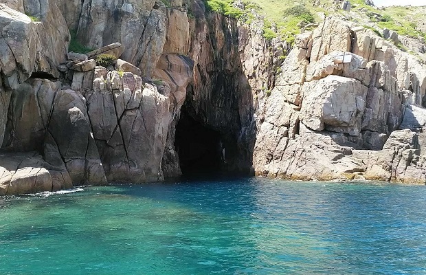 tour du lịch đảo Bình Hưng - Hang Tàu (Đảo Yến)