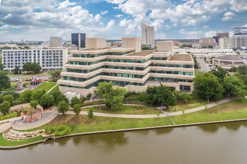 vé máy bay đi Wichita 