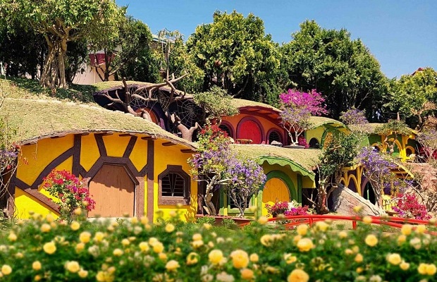 Tour Đà Lạt 30/4 4N3Đ | Kombi Land – Đà Lạt View Coffee – Fairy Tale Land – Langbiang