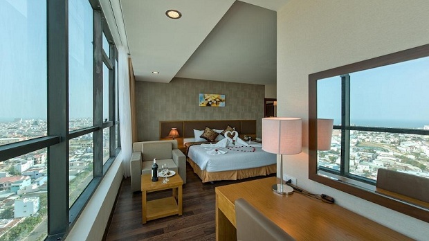 Khách sạn view biển Đà Nẵng