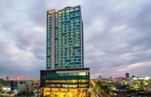 Top 7 khách sạn gần cầu Rồng tại Đà Nẵng