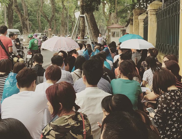 Lượng khách xin visa Trung Quốc chưa từng hạ nhiệt. thủ tục làm visa thăm thân trung quốc