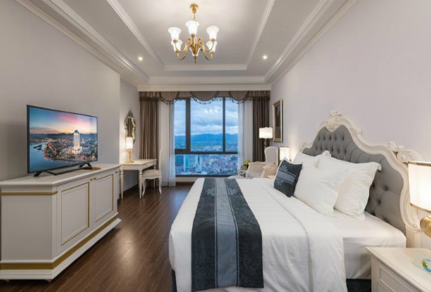 Kh&aacute;ch sạn Quảng B&igrave;nh gần biển