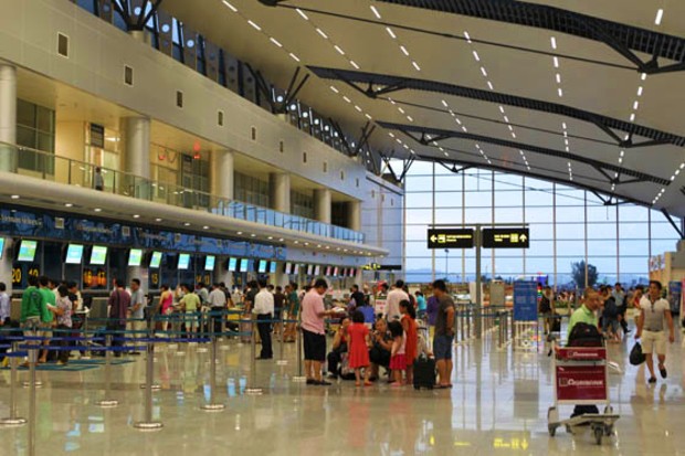 san bay da nang o dau