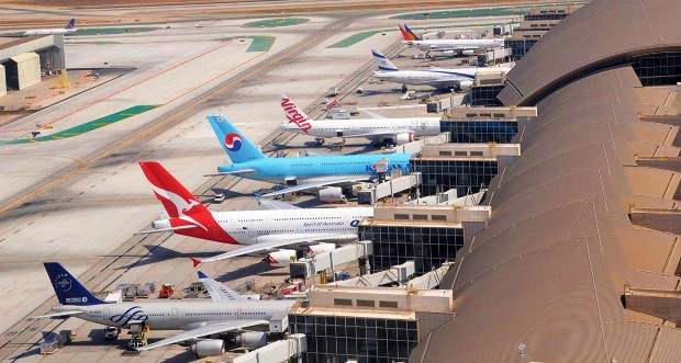 ve may bay tu chicago ve viet nam