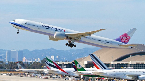 ve may bay tu vancouver ve viet nam