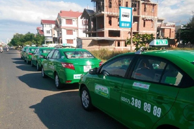 di chuyển từ sân bay Tuy Hòa về thành phố