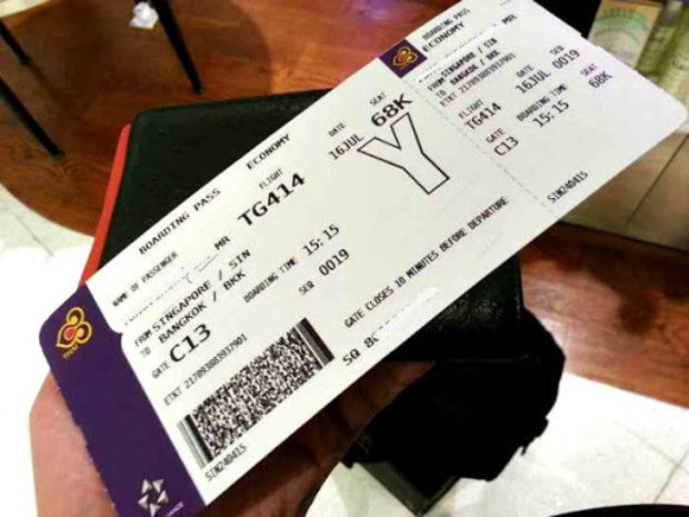 kiểm tra v&eacute; m&aacute;y bay Thai Airways