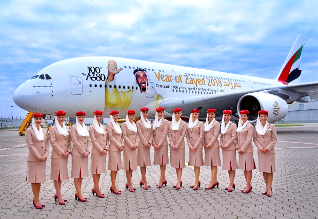 vé máy bay Emirates Airlines