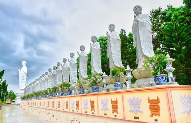 Tour hành hương 10 cảnh chùa Vũng Tàu: Chiêm bái, cầu may đầu năm 2021