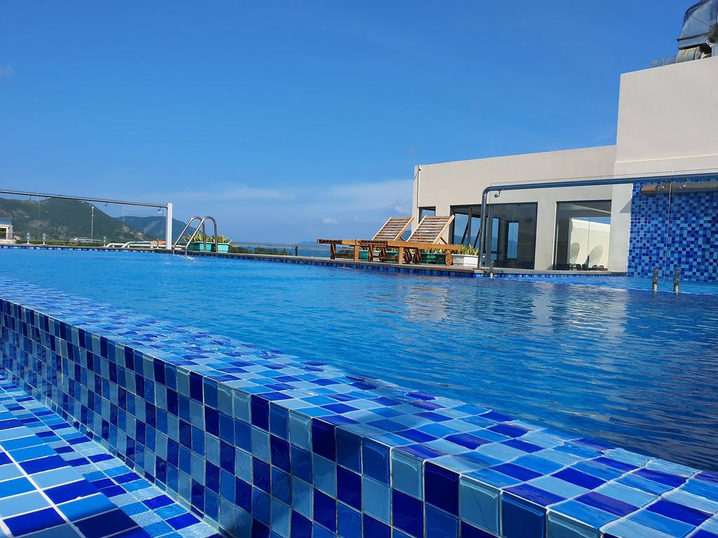 Khách sạn Côn Đảo có hồ bơi