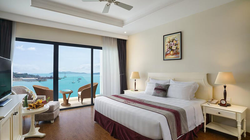 phòng ngủ Vinpearl Resort & Spa Nha Trang Bay - vinpearl nha trang có gì?