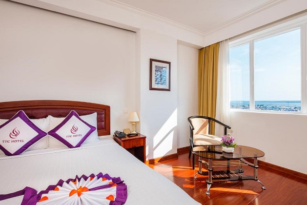 Combo Khách sạn TTC Premium Phan Thiết + xe giường nằm giá tốt nhất