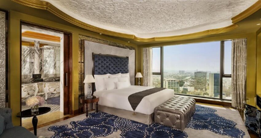 phòng ngủ The Reverie - top khách sạn lớn nhất Sài gòn 