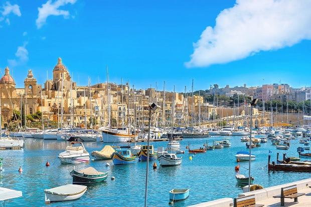 V&eacute; m&aacute;y bay từ Malta về Việt Nam gi&aacute; rẻ