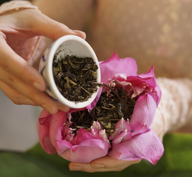 Tr&agrave; sen hồ T&acirc;y