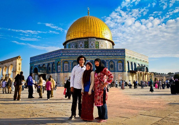 V&eacute; m&aacute;y bay từ Isreal về Việt Nam