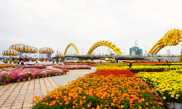 vé máy bay Tết đi Đà Nẵng