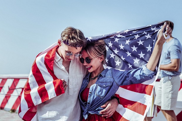 kiểm tra hồ sơ bảo lãnh đi mỹ