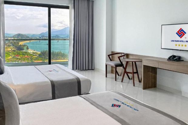 Long Thuận Hotel & Resort Ninh Thuận - Khách sạn Ninh Thuận có bãi biển riêng