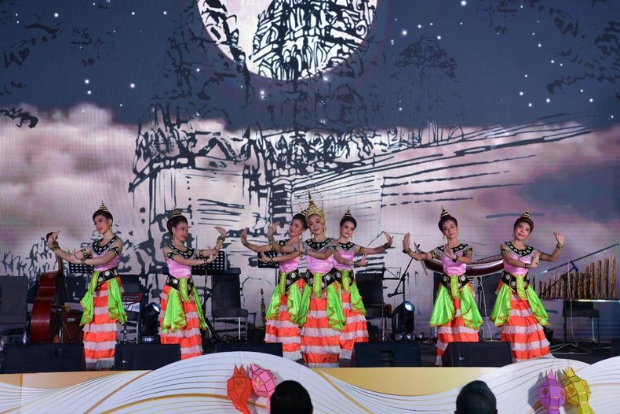 Lễ hội thả đ&egrave;n Th&aacute;i Lan 2023